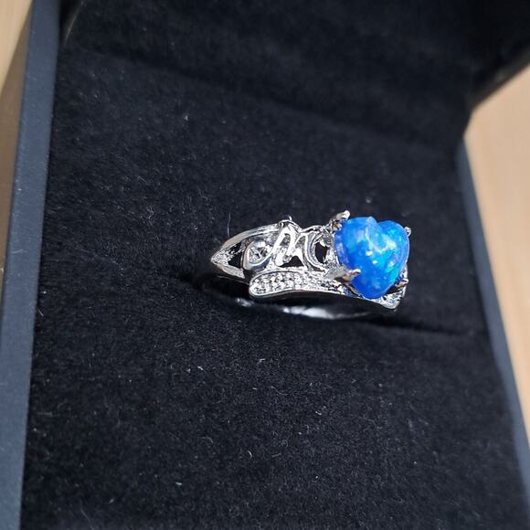 Blue Heart Simulated Opal Silver Fashion Ring, Size 7 - Picture 4 of 4